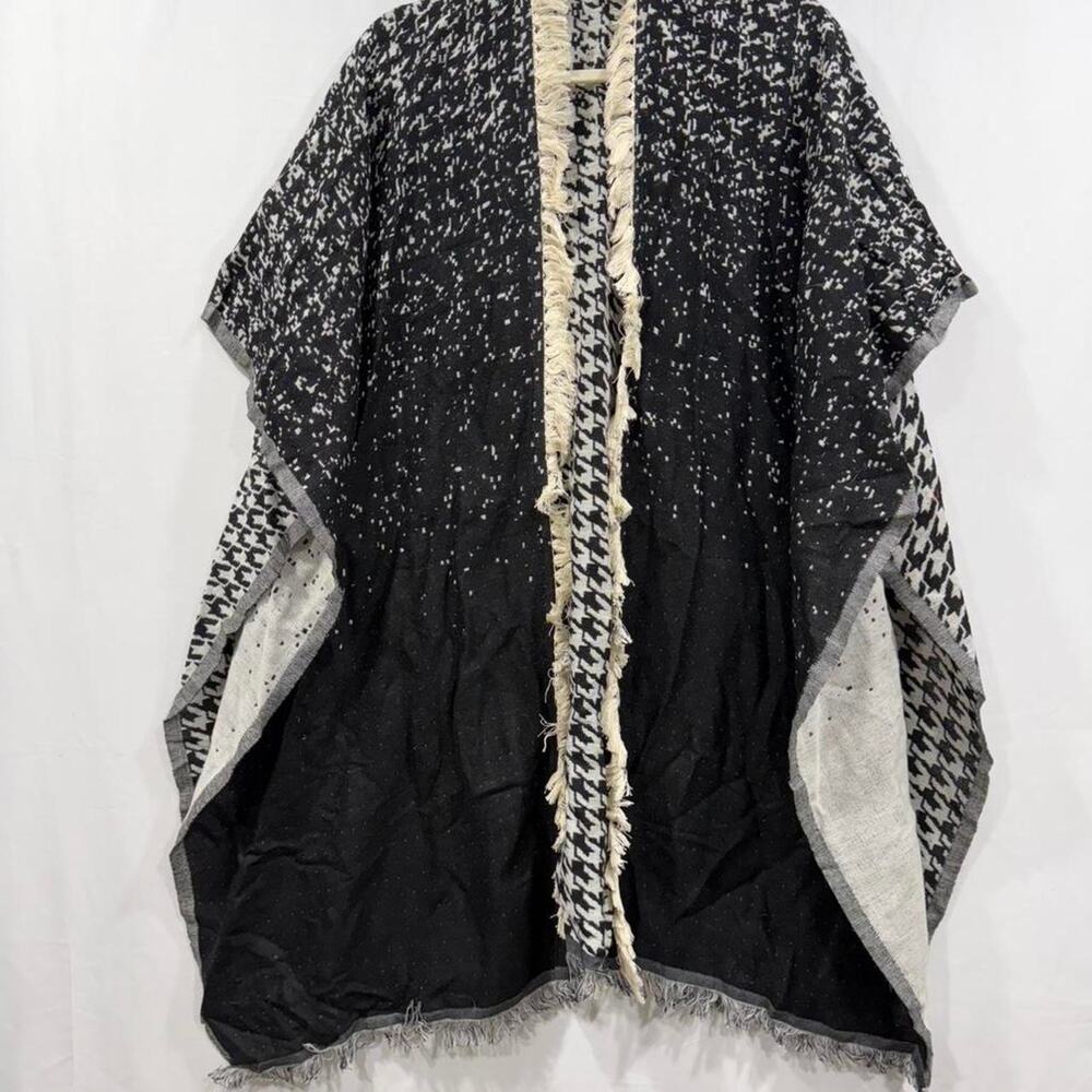 Anthropologie Acrylic Wool Kimono Black & White Houndstooth Fringe Boho NEW!